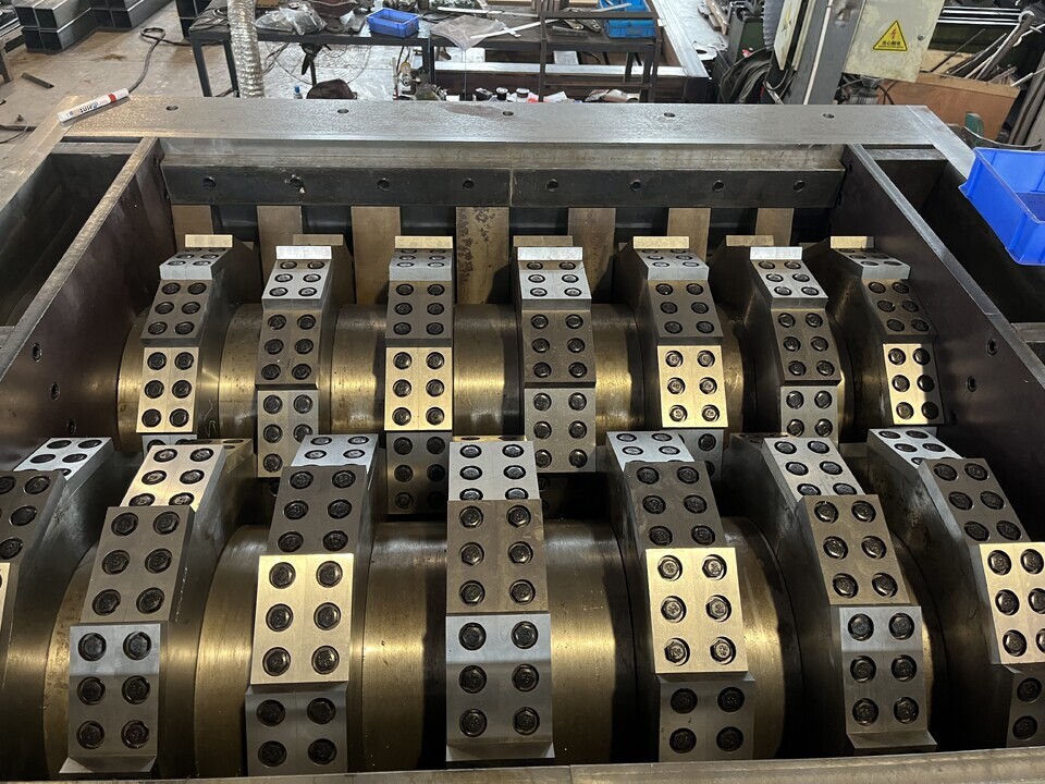 Çift Rotor Parçalama Makinası 